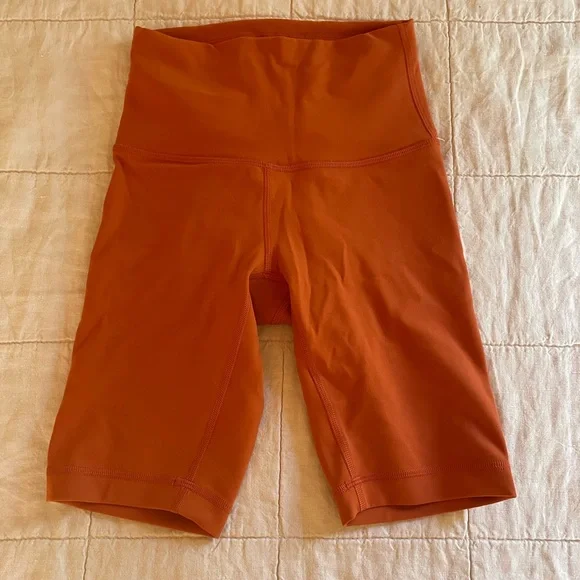 New Without Tags LuluLemon Wunder Train High-Rise Short Size 2 - Picture 2 of 6